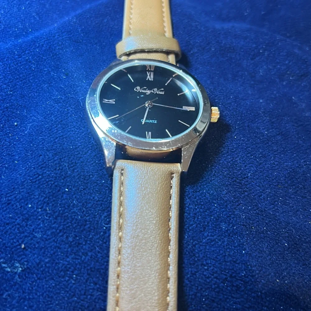 Vanity Fair Brown Leather Strap‎ Watch with pretty Dial 8848